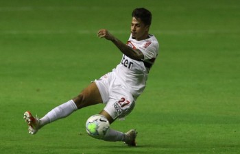Diego Costa faz estreia no Tricolor pela Libertadores