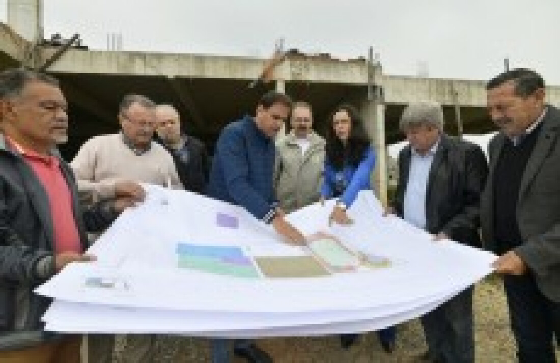 Prefeito Gian Lopes vistoria CEP Santa Luzia: