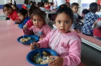 Afogado é servido na merenda para reforçar cultura mogiana