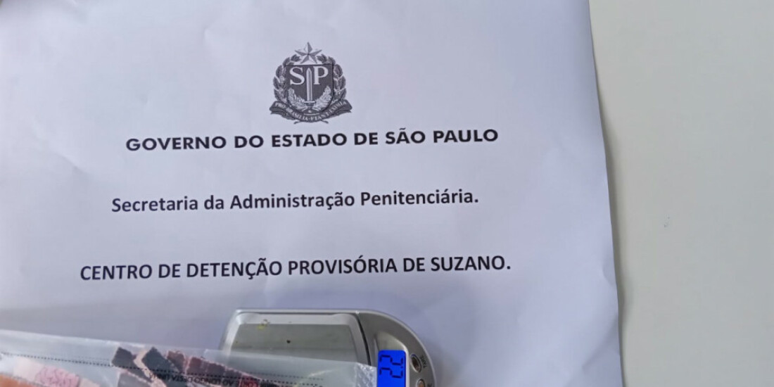 Mulher é flagrada com droga sintética no elástico da calça