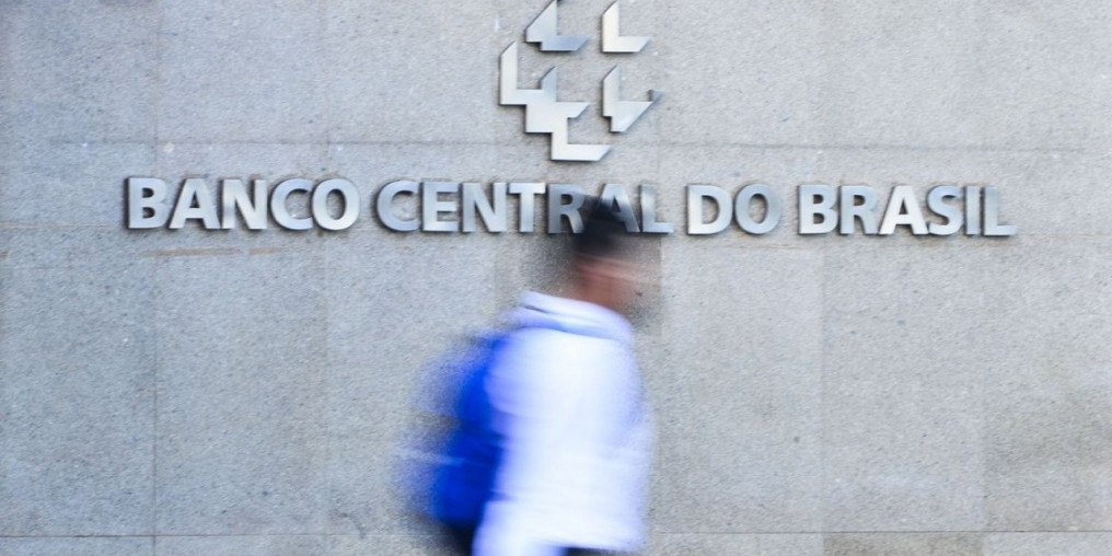 Mercado financeiro prevê crescimento da economia em 0,84% neste ano