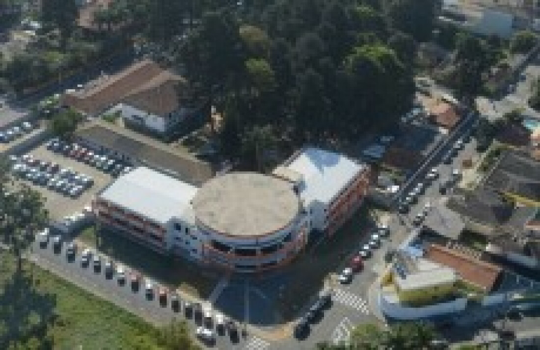 Ferraz conquista liberação de nova certidão de débito
