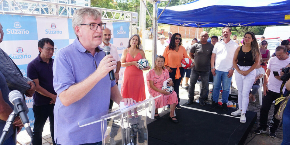 Secretário assina ordem de serviço para recapeamento da rua Maria José de Campos