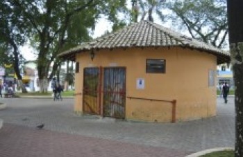 Serviços na praça serão retomados