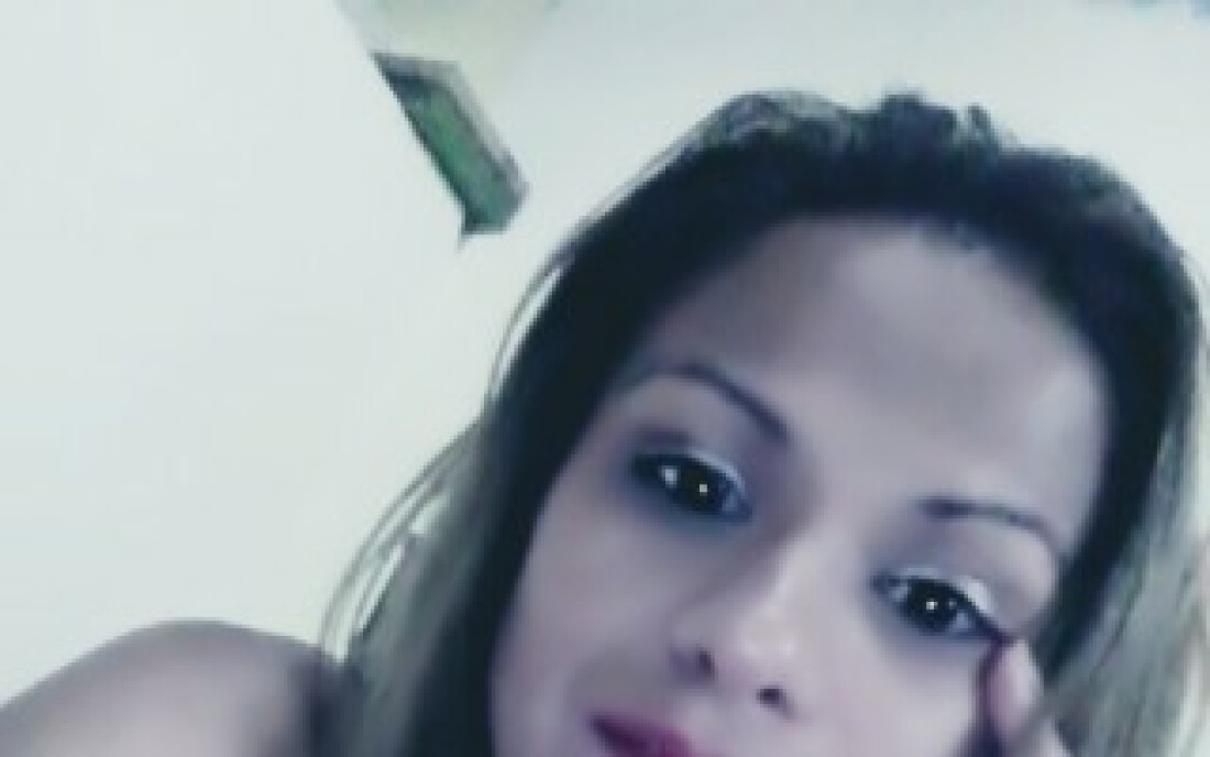 Mulher é morta com golpes de martelo