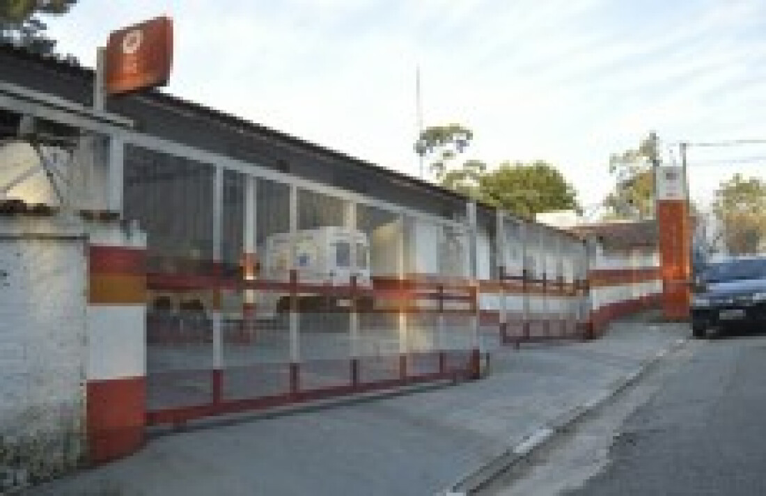 Ambulâncias do Samu estão abandonadas