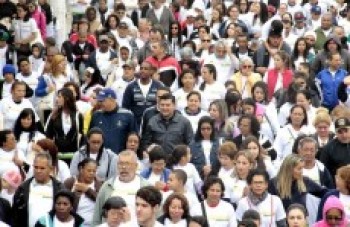 10ª Caminhada Ambiental mobiliza 2 mil pessoas: