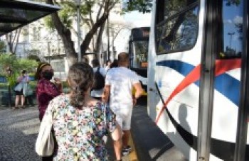 Vereadores cobram Prefeitura por 100% da frota de ônibus