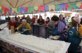 'Santo Casamenteiro' atrai centenas de fiéis