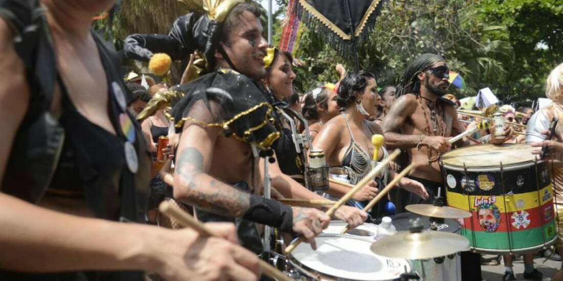 Blocos pós-carnaval animam as ruas do Rio de Janeiro no fim de semana