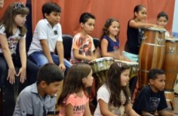 Música e teatro animam a Escola Livre de Música