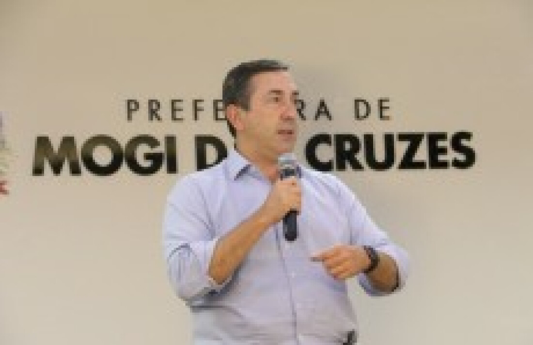 Bares e restaurantes já podem ficar abertos até as 22 horas