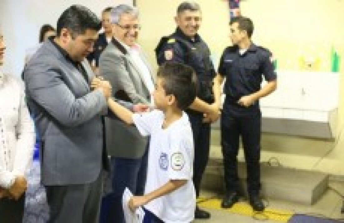Prefeito anuncia formação de 300 alunos pelo Guard