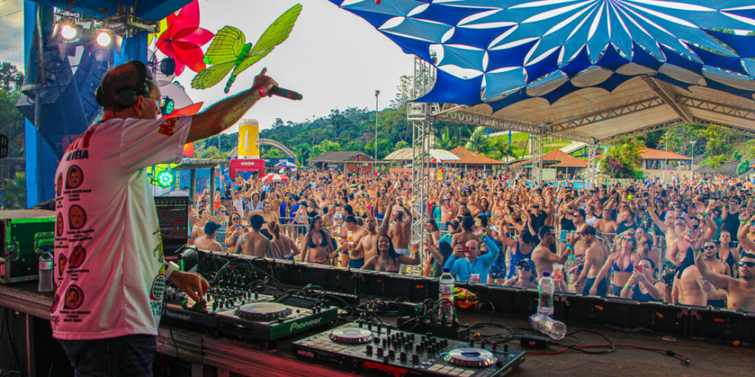 Pool Party da Veia traz flashback para o Magic City