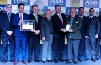 Sicredi recebe Prêmio Top de Marketing 2017
