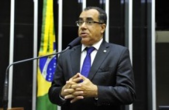 Justiça autoriza deputado preso a exercer o mandato durante o dia