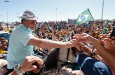 No Nordeste, Bolsonaro provoca nova aglomeração