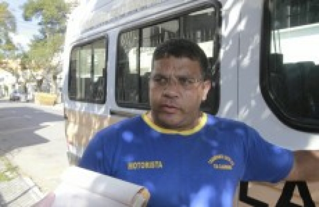 Asfalto danificado gera riscos na região central de Suzano
