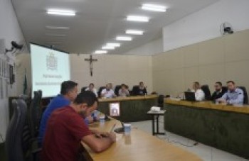 Mais da metade das escolas de Ferraz precisa de manutenção