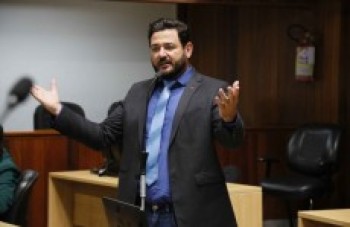 Motoristas escolares querem atuar no transporte alternativo