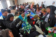 Fundo Social entrega mil peças de roupas e cobertores