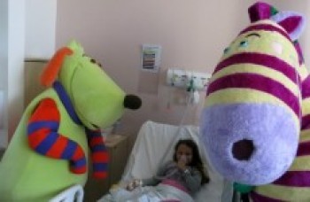 Trupe do Riso encerra programação especial de aniversário do HMMC