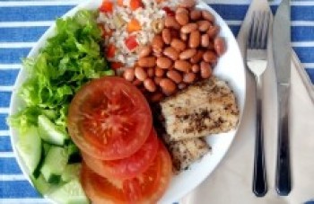 Alimentação saudável ajuda a se proteger contra doenças infecciosas