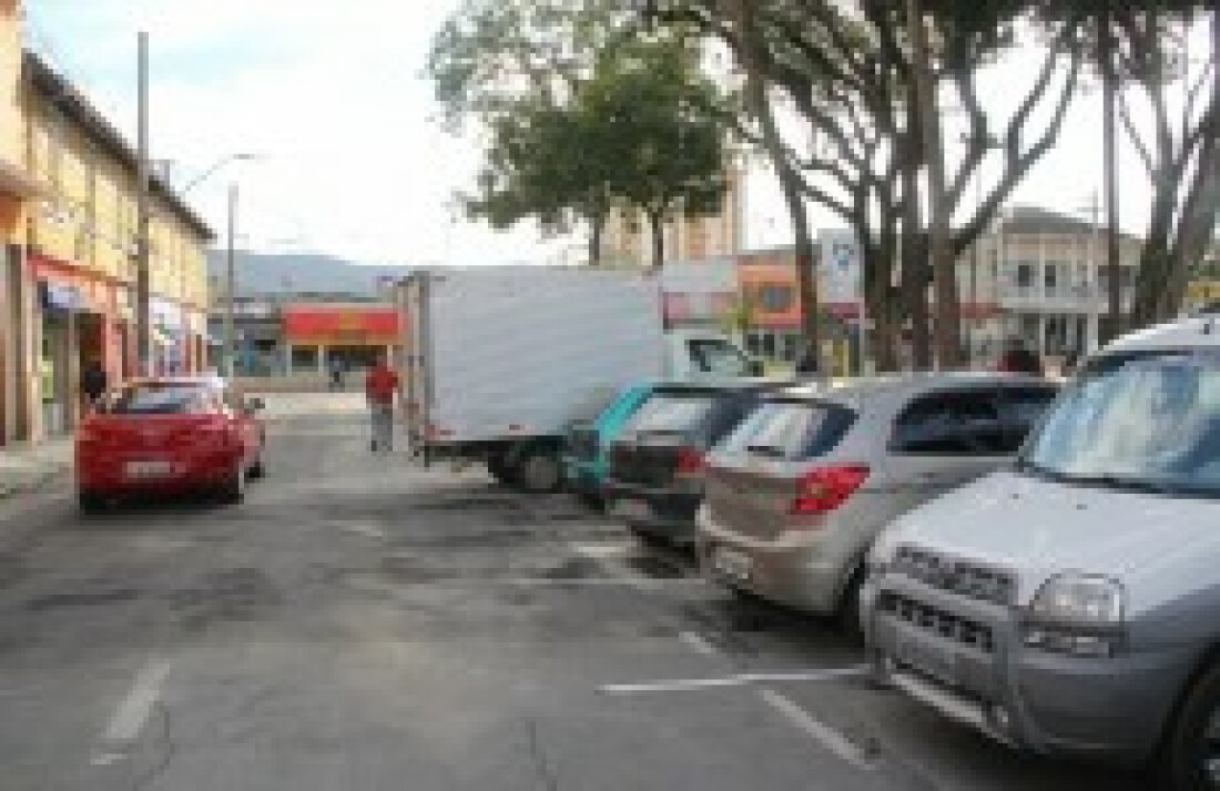 Motoristas aprovam novas vagas de estacionamento