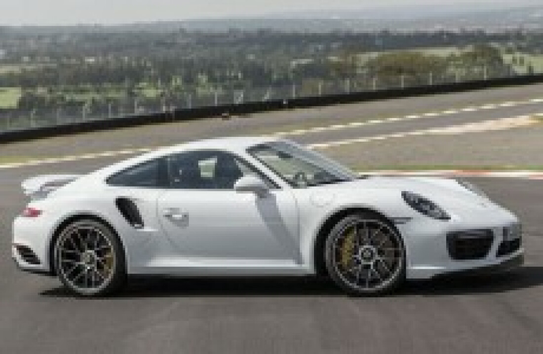 Porsche e Microsoft lançam parceria