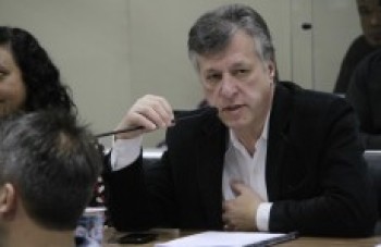 Administração procura formas para se adaptar