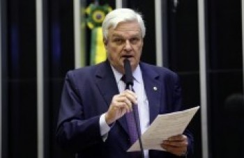 Ex-deputado José Mentor morre em SP
