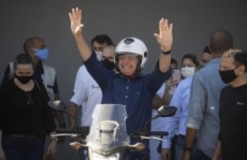 Novo teste de Bolsonaro para Covid dá negativo