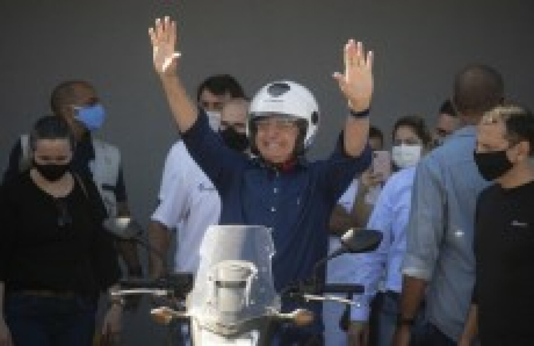 Novo teste de Bolsonaro para Covid dá negativo