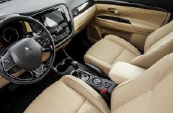 Design sof isticado chama atenção no novo Outlander