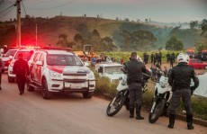 Reintegração de posse retira 85 famílias da Vila São Paulo