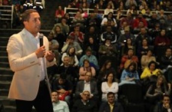 Prefeito lança prêmio para valorizar servidores públicos