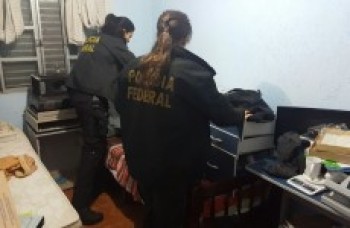 Acusado é preso por abusar de 30 crianças