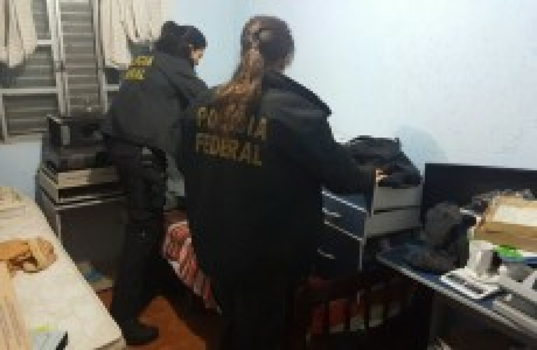 Acusado é preso por abusar de 30 crianças