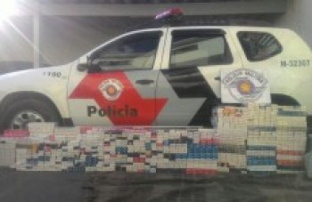 Carga de cigarros roubada é recuperada em Ferraz: