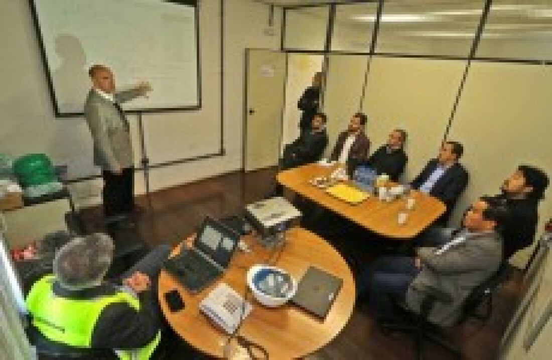 Marcus Melo visita unidade mogiana da Air Products