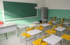 CWC oferece bolsas de estudos de 50%