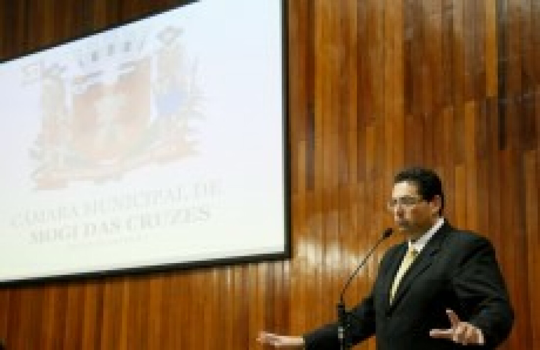 Projeto sobre doulas promove polêmica em sessão da Câmara