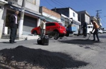 Itaquá recebe Operação Tapa-Buraco