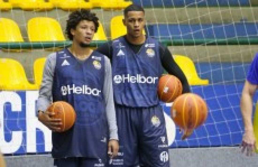 Ala-pivô Wesley Sena é apresentado ao Mogi/Helbor:
