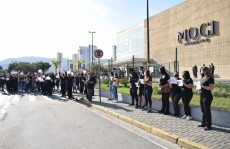 Manifestação contra aluguel no shopping tem alta adesão