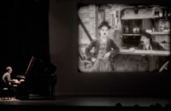 'Cinepiano Tony Berchmans' é atração de hoje no Vasques