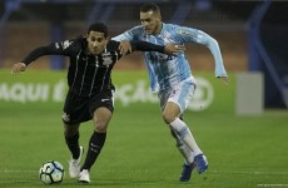 Pablo sofre lesão grave e desfalca o Corinthians