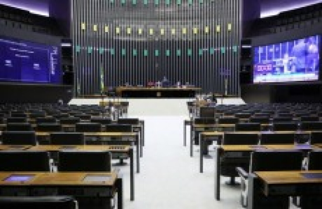 Adiamento das eleiçõesé aprovado na Câmara