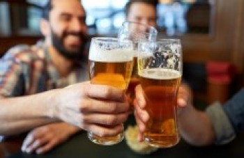 Beber com frequência em pouca quantidade pode evitar diabetes
