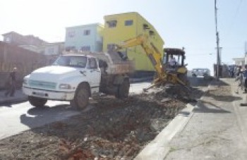Avenida recebe serviço da Prefeitura